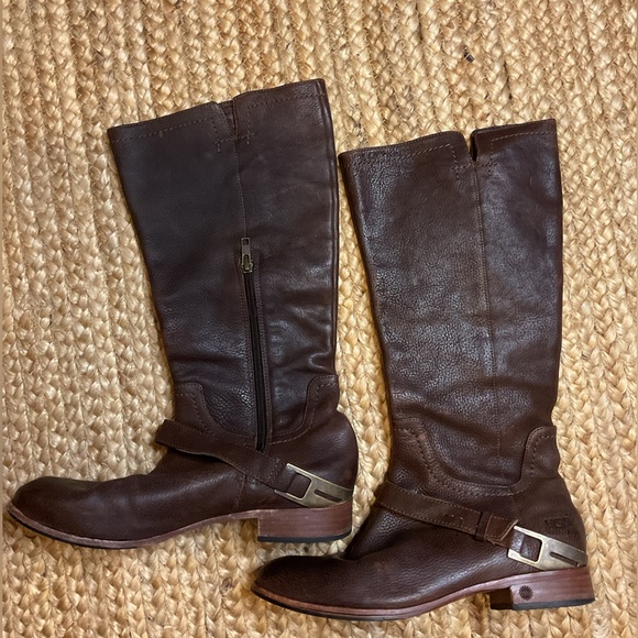 Ugg Channing Brown Leather Boots - Picture 1 of 10